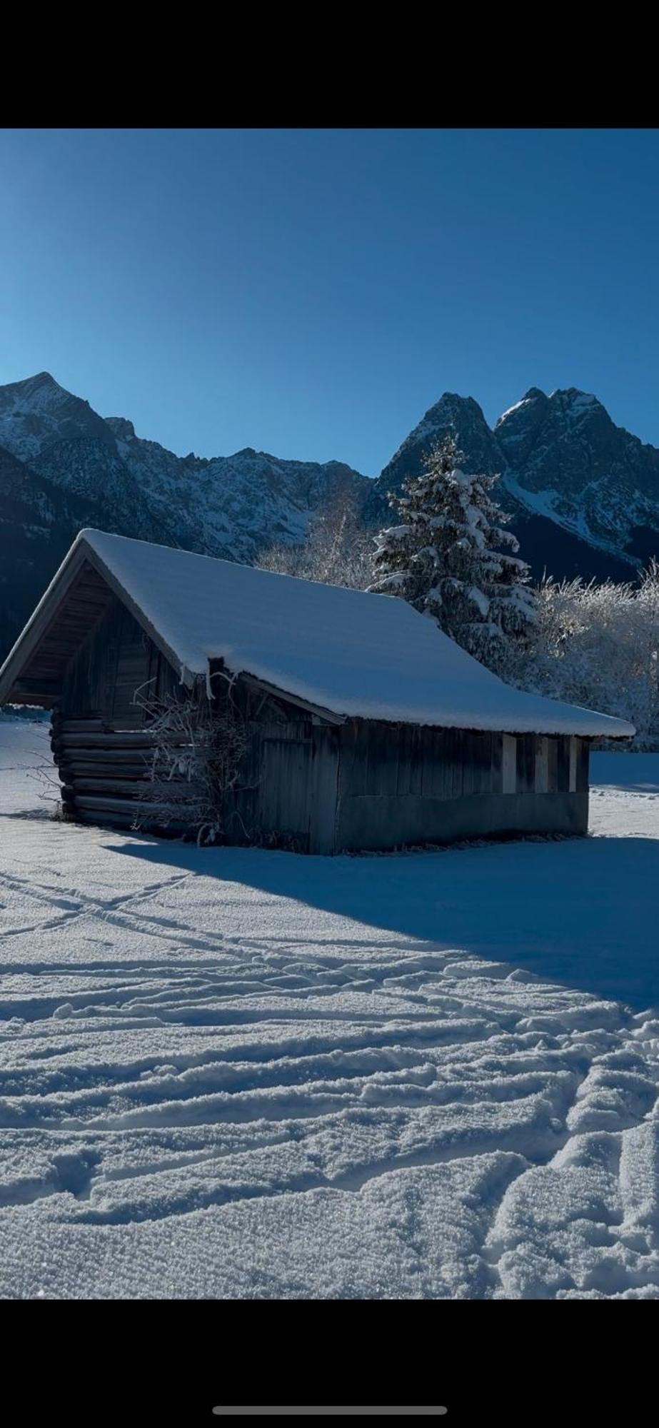 Haus Mit Wunderschoenem Ausblick Und Garten ガルミッシュ・パルテンキルヒェン エクステリア 写真